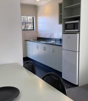 Hawera Hotel | Kerry Lane Motel