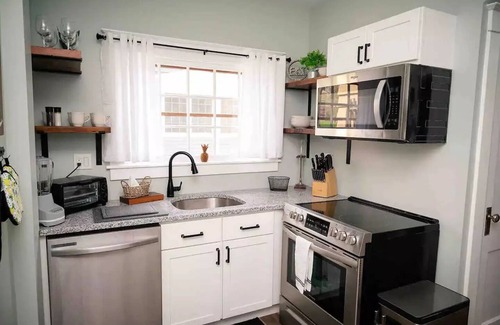 Penn Yan Casa | Keuka Village House, Penn Yan