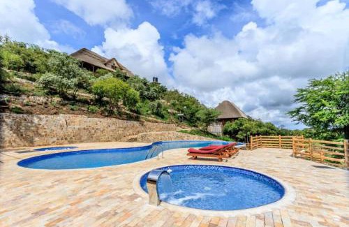 Kaabong Cabina | Kidepo Adere Lodge