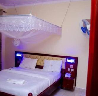 Kaabong Cabina | Kidepo Adere Lodge