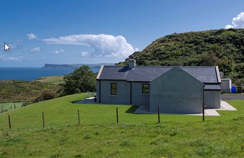 Ballycastle Cabaña | Kinbane Self-Catering