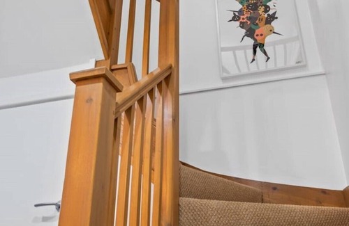 Raunds Apartamento | KING Bed W/Kitchen near Rushden Lakes Free Parking