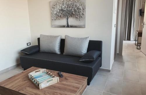 Marathokefala Casa | King Crimson Luxury Apartments