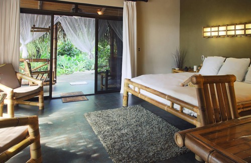 Parrita Complejo | King Room en Hotel Clandestino.