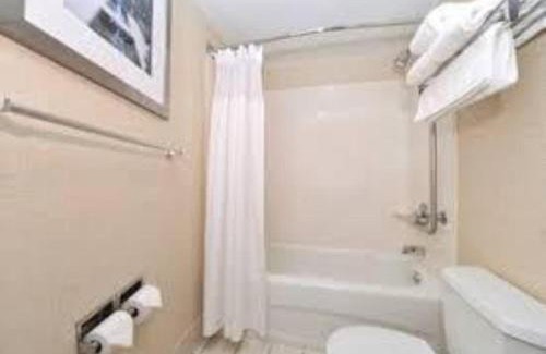 Landen Hotel | King's Inn Mason,Ohio