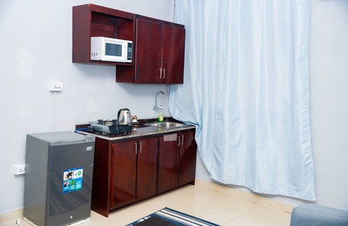 Margibi County Apartamento | King Studio Suite with kitchen and Sofa.