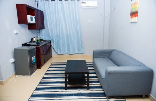 Margibi County Apartamento | King Studio Suite with kitchen and Sofa.