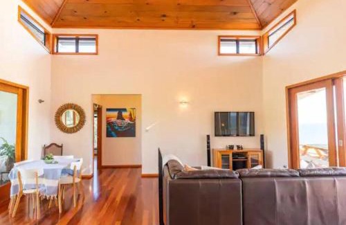 Norfolk Island Casa | King Tide House - Ocean Views