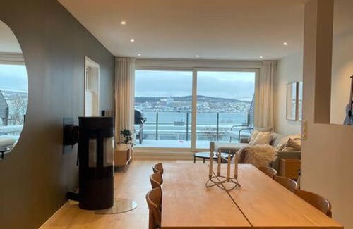 Tromso Apartamento | Kingsize beds, aurora viewing, Four bedroom