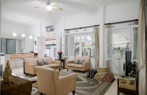 Bogor Tengah Casa | Kirana Guest House Bogor
