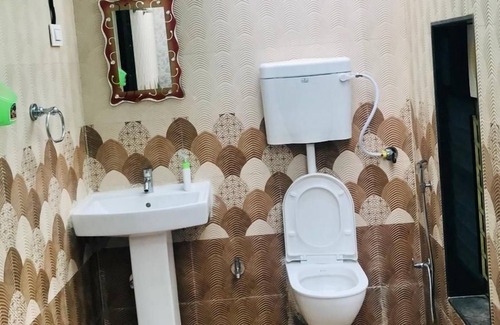 Amarnath Hotel | Kisan Eco Farm