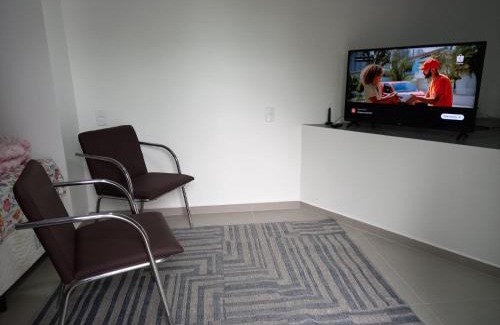 Itacorubi Apartamento | kit net em casa de família Florianópolis