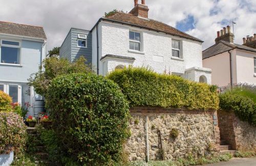 Hythe Casa | Kits Cottage