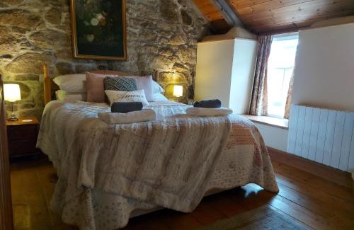 Carharrack Casa | Kitts Cottage, Redruth, Cosy Cornish Retreat