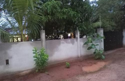 Anuradhapura Apartamento | Kitula family guest house