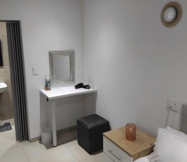 Klerksdorp Apartamento | Klerksdorp Flamwood Central Apt