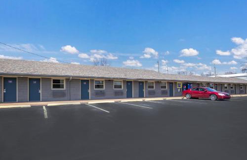 Salem Hotel | Knights Inn and Suites Salem