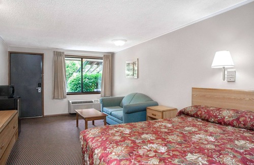 Pittston Hotel | Knights Inn Pittston