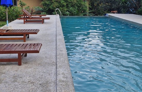 Hua Thanon Casa | Koh samui lamai beach very quiet 2-bedroom bungalow with large shared pool