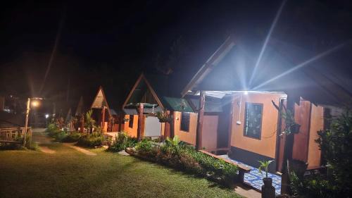 Mok Cham Pae Casa | Kola Homestay, Pang Ung, Mae Hong Son ลุงกอละ โฮมสเตย์ ปางอุ๋ง