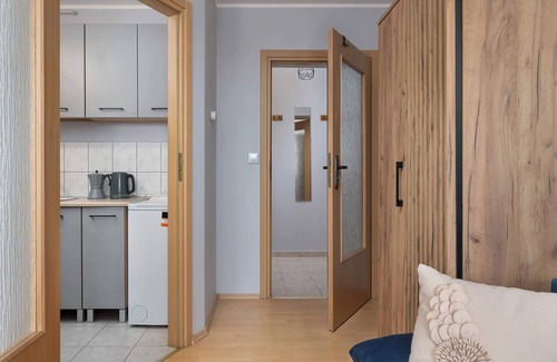 Krzyki Apartamento | Komuny Paryskiej 49-51 Wrocław | Functional Studio | Close to the Old Town