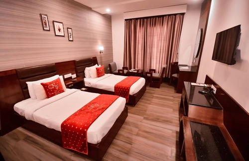 Mirzapur Hotel | Konark Grand Hotel