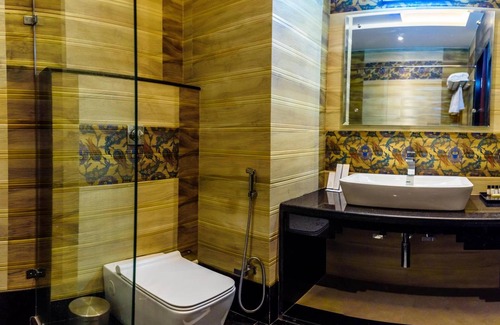 Mirzapur Hotel | Konark Grand Hotel