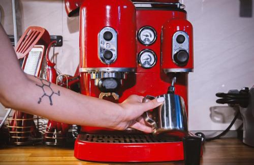 Bagvdanari Villa | Korte Hotel Sleeps 14 with Courtyard