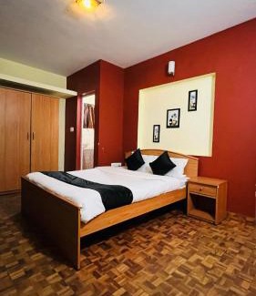 Ooty Hotel | KP Holidays తెలుగు Cottage