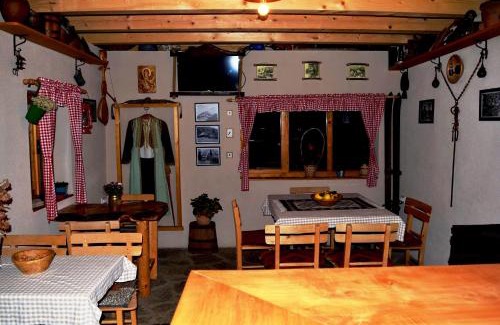 Andrijevica Cama Y Desayuno | Kraljska koliba - Kralje's Cottage