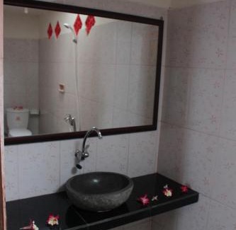 Sekotong Barat Complejo | Krisna Bungalows and Restaurant