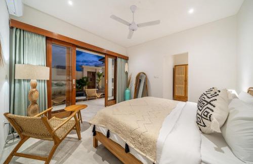 Umalas Villa | Kubung 2 - NEW listing Promo - Canggu - Big Pool and Kitchen