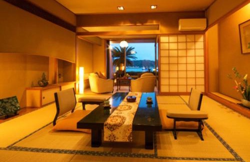 Kakisaki Hotel | Kurofune Hotel