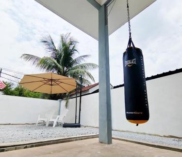 Gurun Casa | Kvaloya Homestay Private Swimming Pool