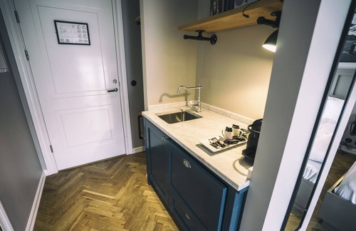 Downtown Hotel | Kvosin Downtown Hotel