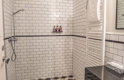 Downtown Hotel | Kvosin Downtown Hotel