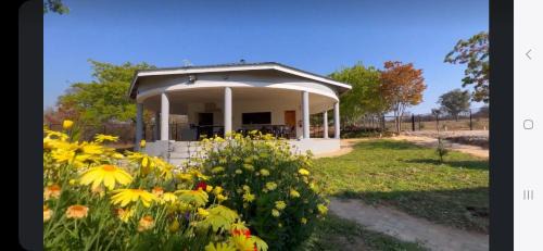 Chirumhanzu Cabina | KwaMahla Village Resort