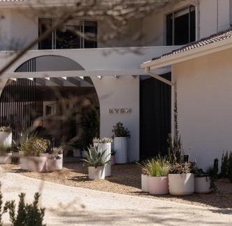 Blackheath Hotel | Kyah