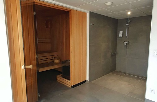 Downtown Hotel | Kyriad Brest Centre