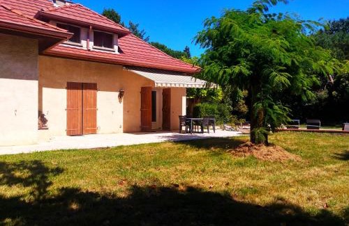 Montech Villa | L'échappée du Canal - Piscine - Cheminée - Clim - Parking privé gratuit - 8 personnes - 3 chambres - Parc