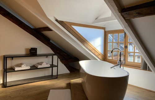 Honfleur Casa | L'école des Demoiselles