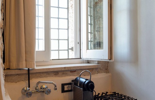 Teggiano Otro | L' Armoniosa the magic of the medieval Macchiaroli Castle in Teggiano