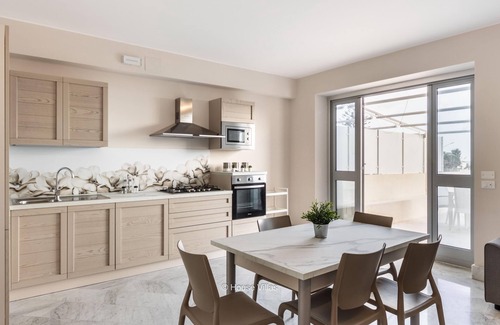 Avola Apartamento | L Azalea in Avola With 2 Bedrooms and 1 Bathrooms