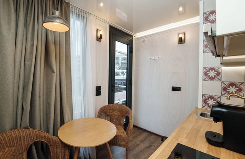 L'Isle-Adam Apartamento | L'Escale Royale L'Isle Adam Port Oise