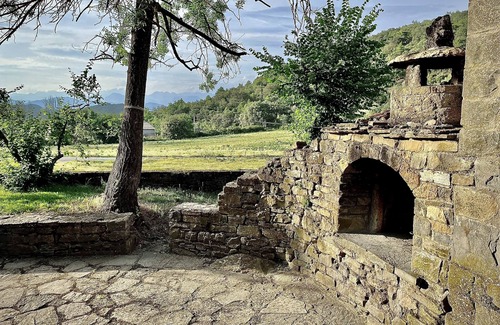 Coscojuela de Sobrarbe Casa | La Antigua Abadía de 1689 con terraza, jardín y barbacoa