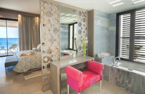 Mrezga Hotel | La Badira - Adults Only
