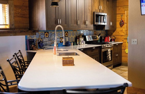 Fort Garland Casa | La Blanca Vista Lodge-Epic Mt. Blanca Views, Minutes from Mtn. Home Reservoir!