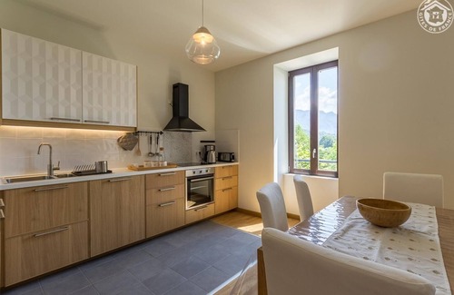 Saint-Christophe-la-Grotte Casa | LA Cure Gourmande-le Beauvoir