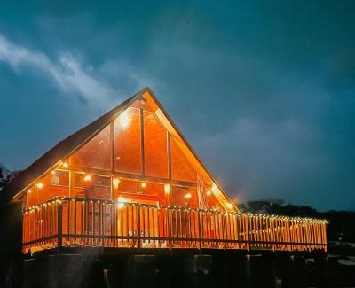Pedro Escobedo Chalet De Esquí | La Cabaña Alpina de Huimilpan