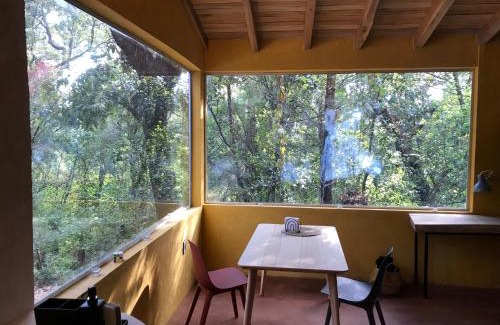 Tepoztlan Casa | La Cabaña Azul al fondo del Bosque de Tepoztlán